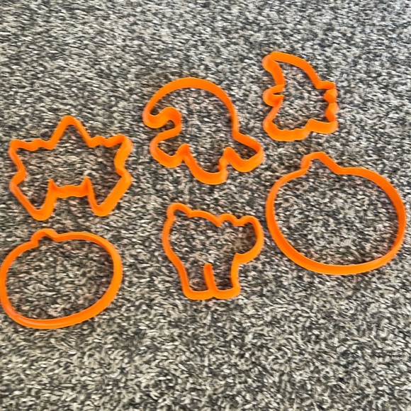 Halloween holiday cookie cutters or playdoh cutters - Picture 6 of 8